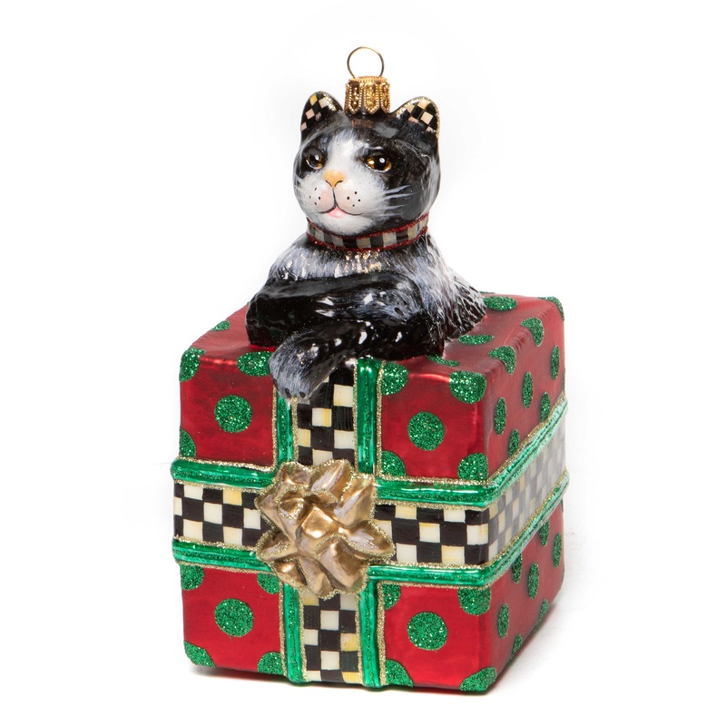 Alley Cat Holiday – Glass Ornament