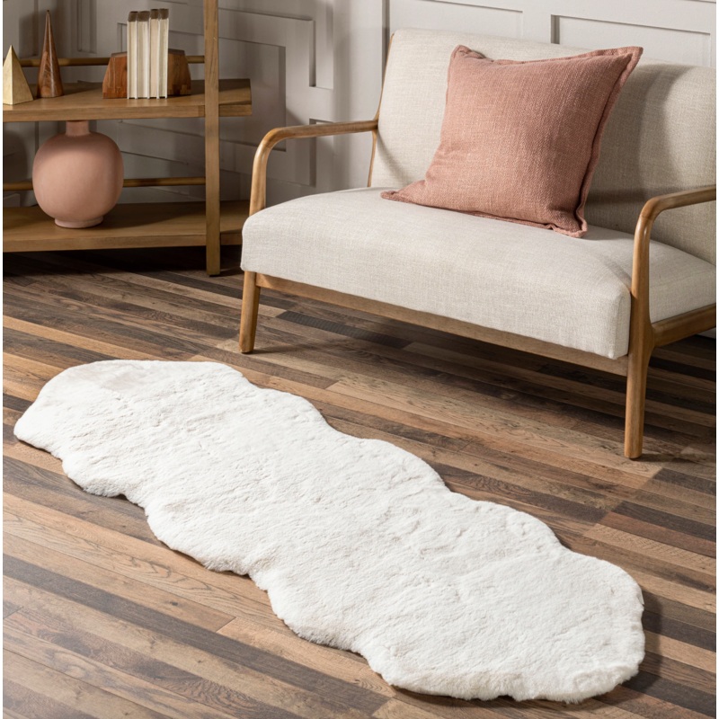 2′ x 6′ Eline Faux Sheepskin Machine Washable Area Rug