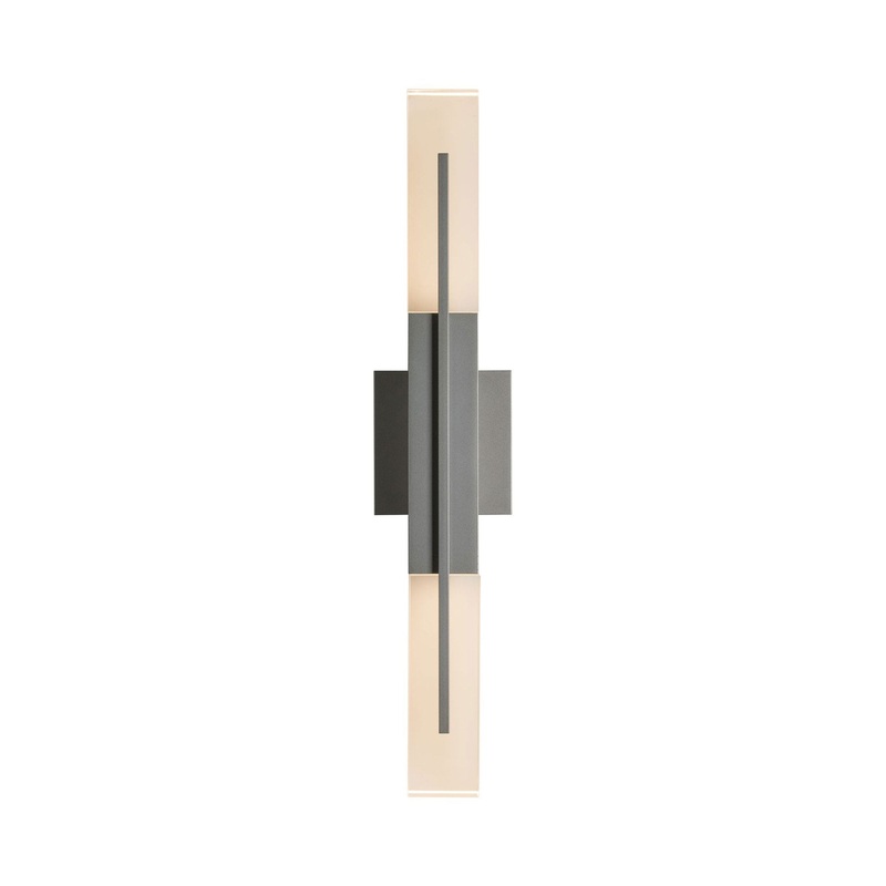 Centre Outdoor Wall Light