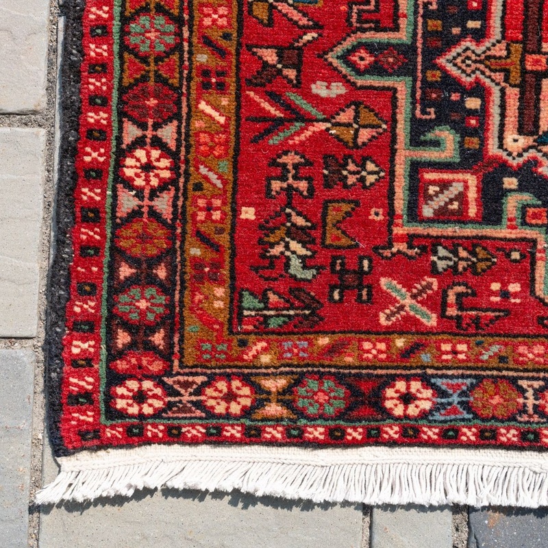 2’4″ x 6’3″ Vintage Persian Heriz Rug